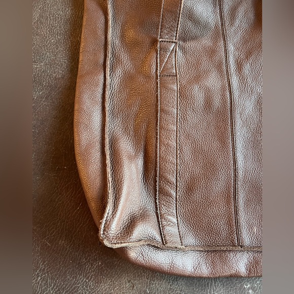 Banana Republic Brown Leather Zippered Shoulder Bag - Picture 3 of 7